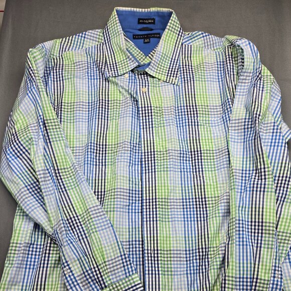 Tommy Hilfiger Men’s Plaid Button-Down Shirt | XL - Picture 2 of 14